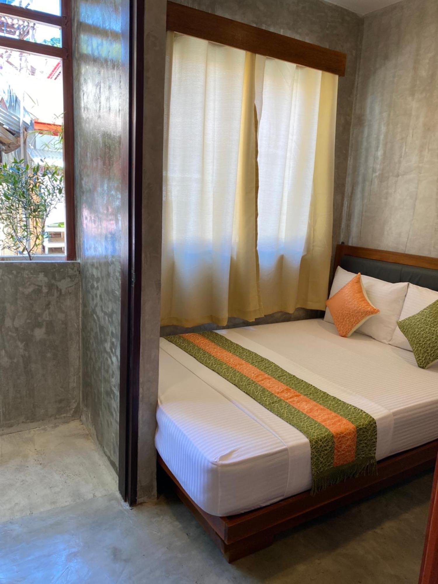 Rl Harbor Inn Annex El Nido Esterno foto
