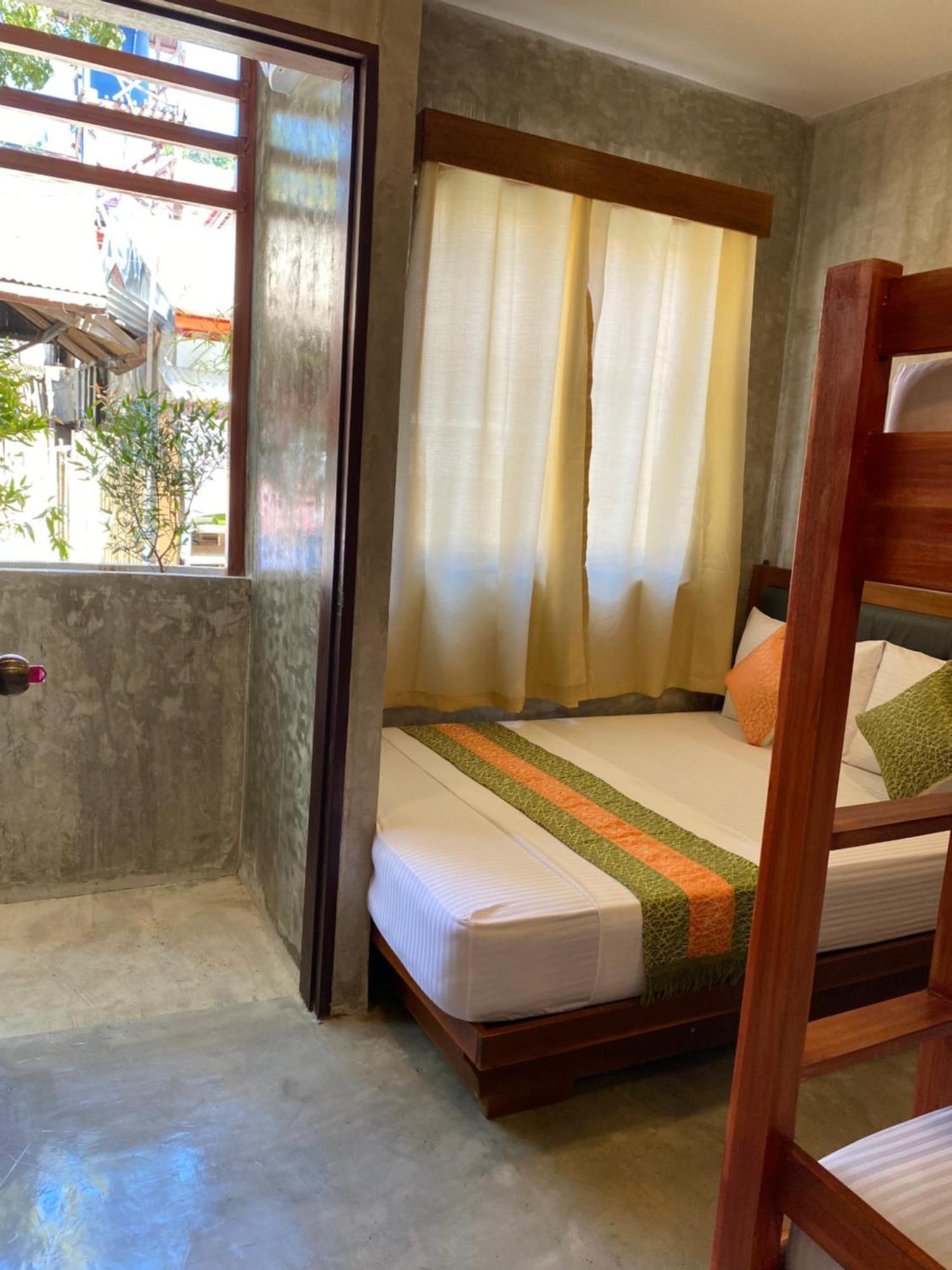 Rl Harbor Inn Annex El Nido Esterno foto