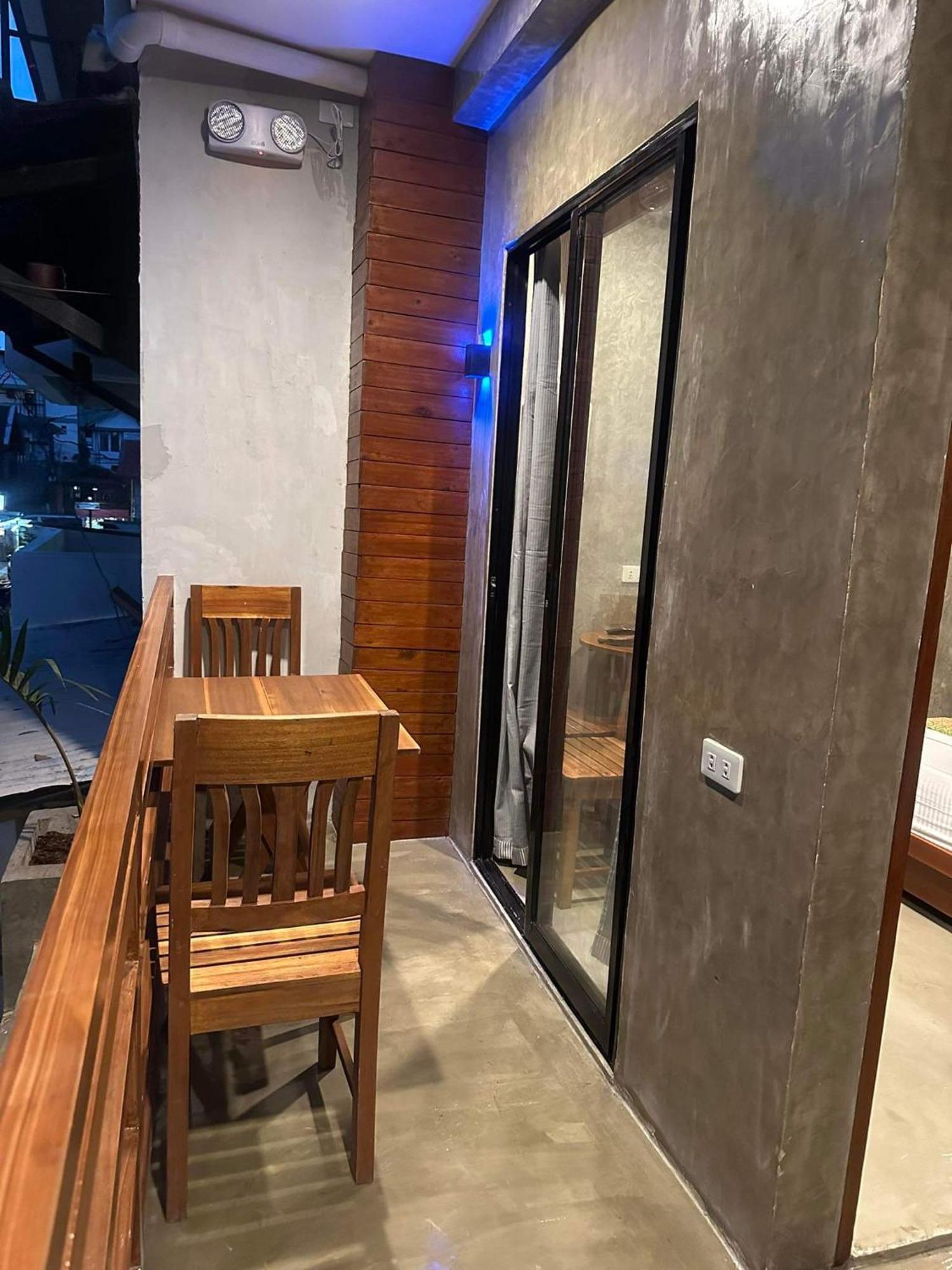 Rl Harbor Inn Annex El Nido Esterno foto