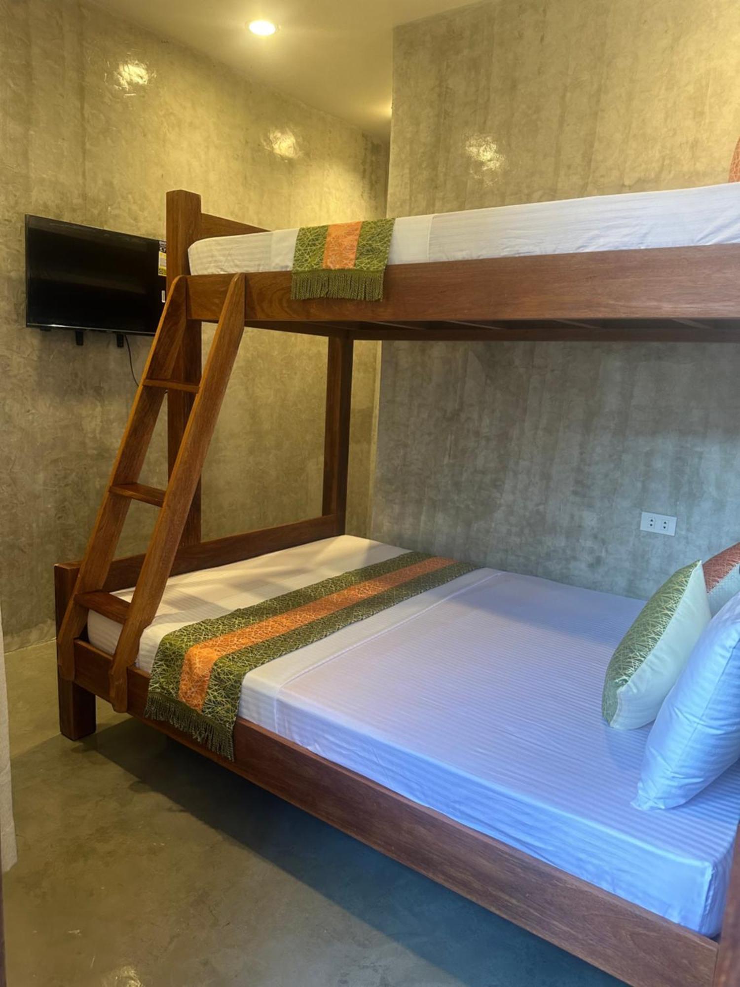 Rl Harbor Inn Annex El Nido Esterno foto